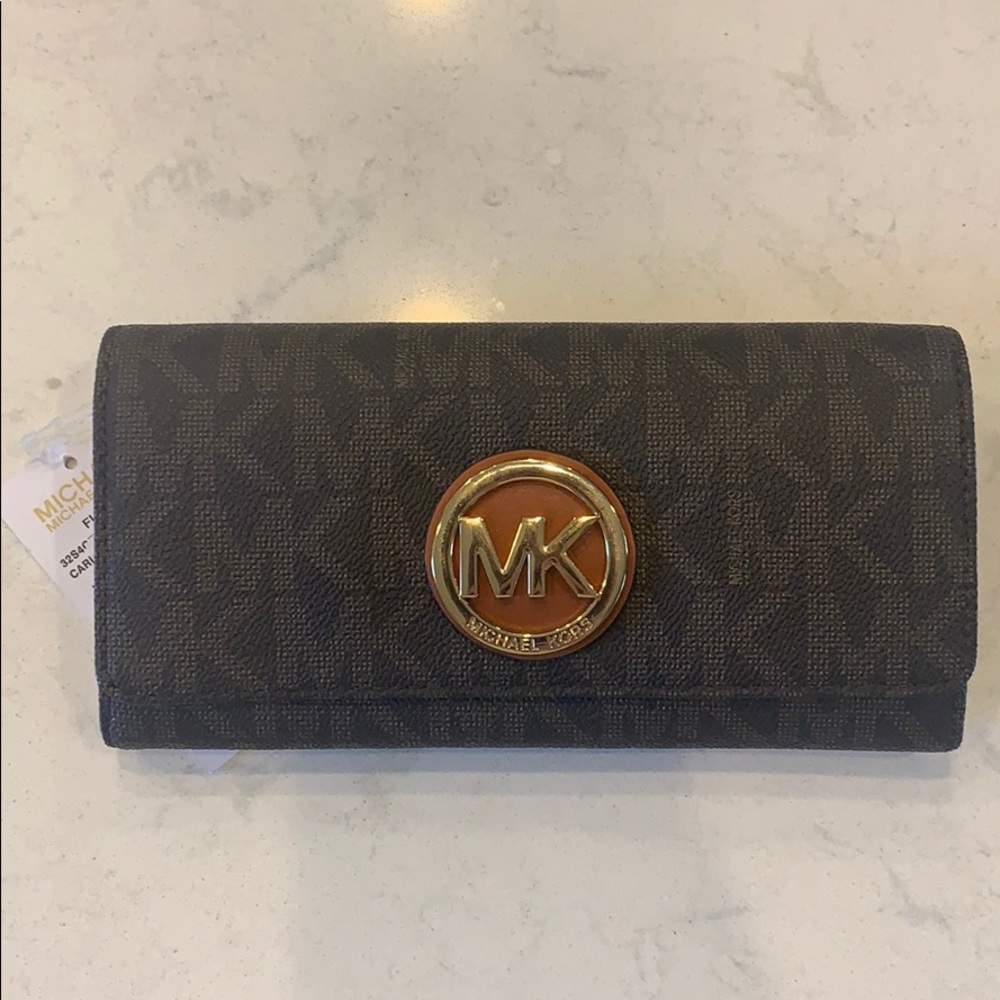 Brand new Michael Kors Wallet